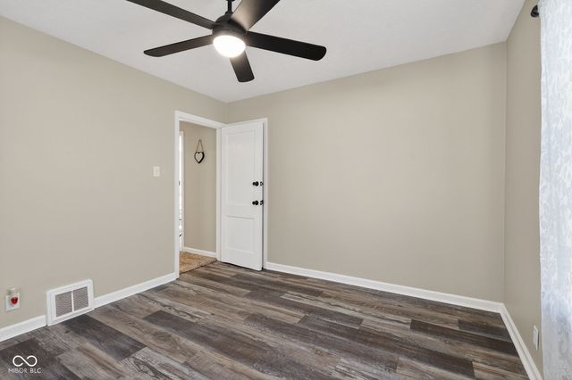 132 S 7th Avenue S, Beech Grove, IN 46107