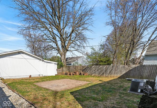 132 S 7th Avenue S, Beech Grove, IN 46107