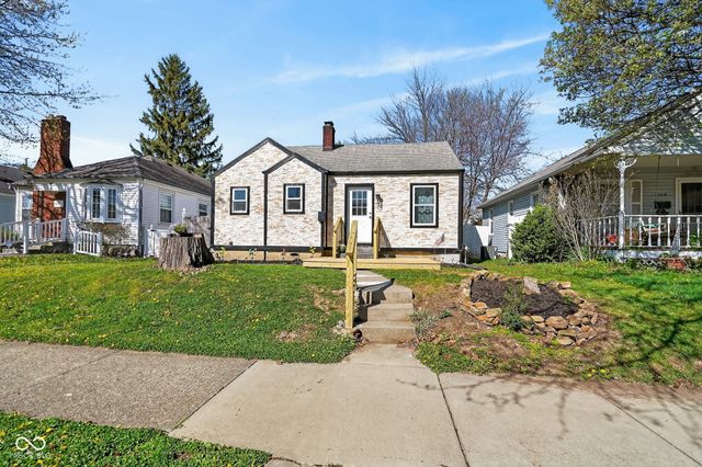 132 S 7th Avenue S, Beech Grove, IN 46107