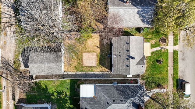 132 S 7th Avenue S, Beech Grove, IN 46107
