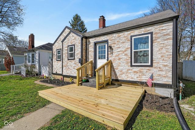132 S 7th Avenue S, Beech Grove, IN 46107
