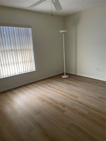 745 PINELLAS BAYWAY S 105, St Petersburg, FL 33715