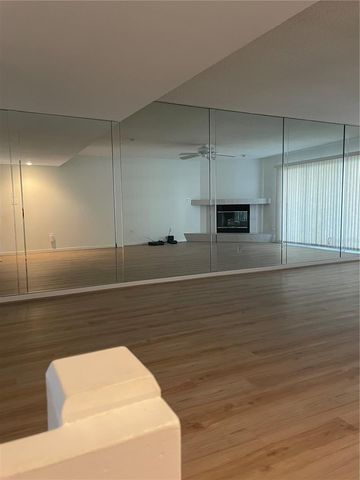 745 PINELLAS BAYWAY S 105, St Petersburg, FL 33715