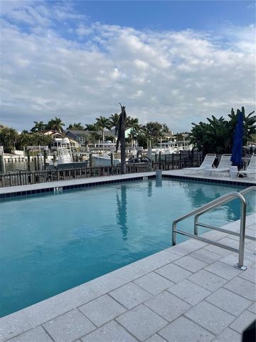 745 PINELLAS BAYWAY S 105, St Petersburg, FL 33715