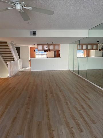 745 PINELLAS BAYWAY S 105, St Petersburg, FL 33715