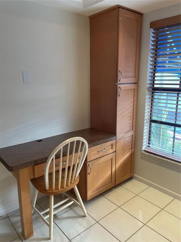 745 PINELLAS BAYWAY S 105, St Petersburg, FL 33715