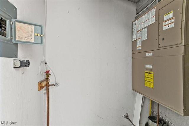 6270 Greenwood 402, Northfield, OH 44067