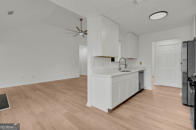 5550 Frontier Court, Ellenwood, GA 30294