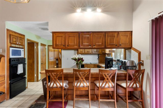 10614 Huntington Point Drive, Houston, TX 77099