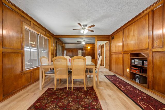 10614 Huntington Point Drive, Houston, TX 77099