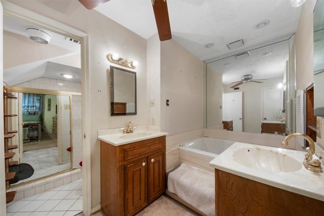 10614 Huntington Point Drive, Houston, TX 77099