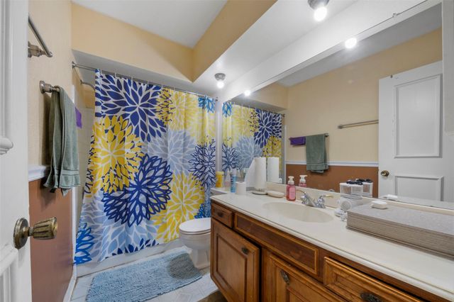 10614 Huntington Point Drive, Houston, TX 77099