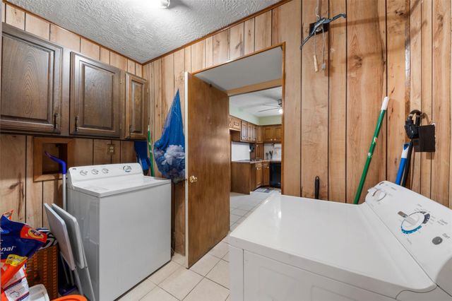 10614 Huntington Point Drive, Houston, TX 77099