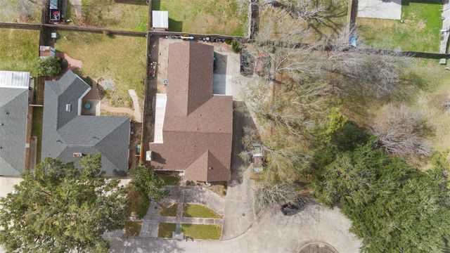 10614 Huntington Point Drive, Houston, TX 77099