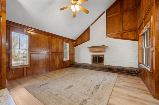 10614 Huntington Point Drive, Houston, TX 77099