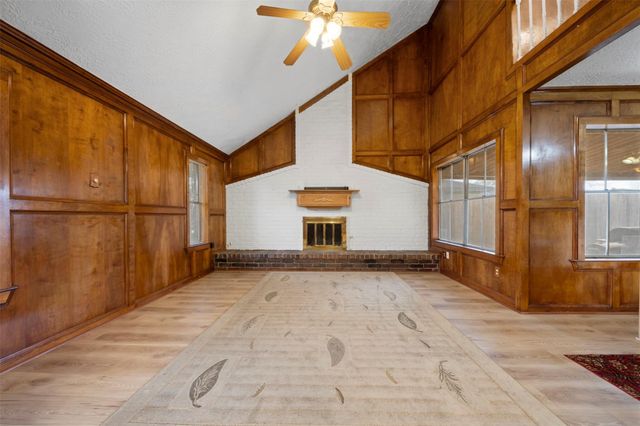 10614 Huntington Point Drive, Houston, TX 77099