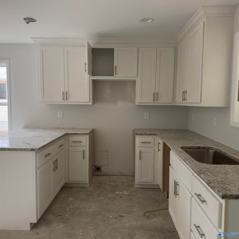 2216 Kildare Street, Huntsville, AL 35811