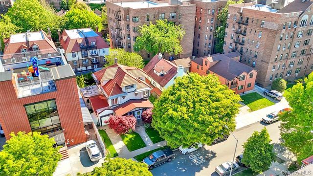 84-21 Beverly Road, Kew Gardens, NY 11415