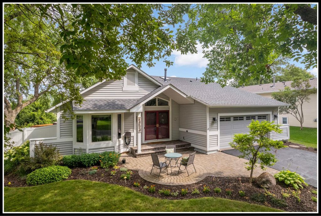 14574 96th Avenue N, Maple Grove, MN 55369
