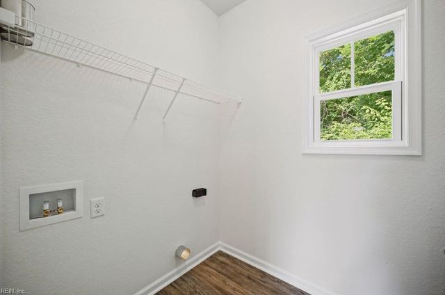115 Day ST, Suffolk, VA 23434