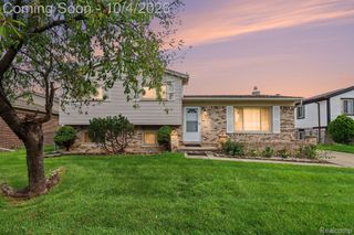 39158 Roland Drive, Sterling Heights, MI 48310