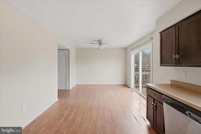 8230 BLUE RIDGE CT, Manassas, VA 20109