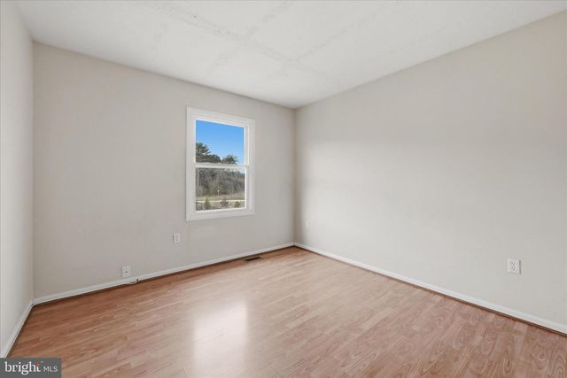 8230 BLUE RIDGE CT, Manassas, VA 20109