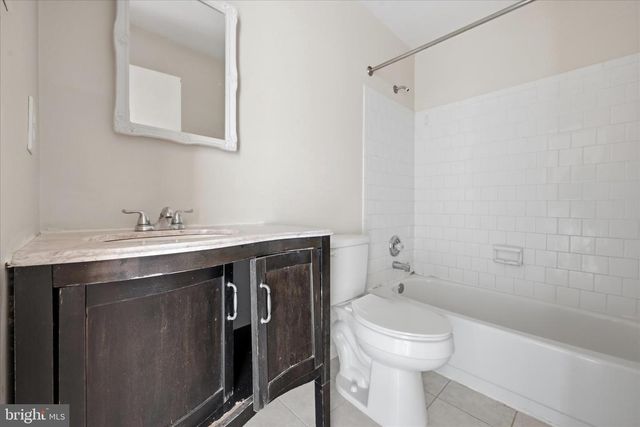 8230 BLUE RIDGE CT, Manassas, VA 20109