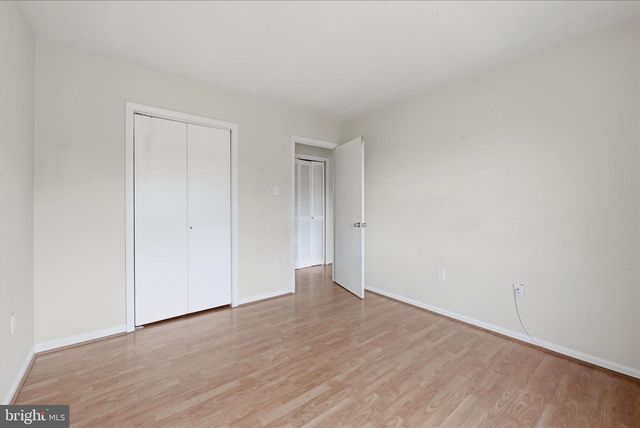 8230 BLUE RIDGE CT, Manassas, VA 20109