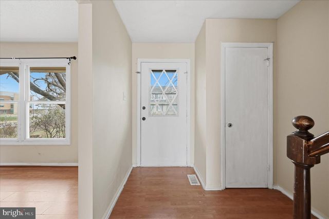 8230 BLUE RIDGE CT, Manassas, VA 20109