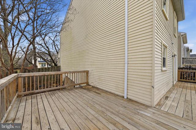 8230 BLUE RIDGE CT, Manassas, VA 20109