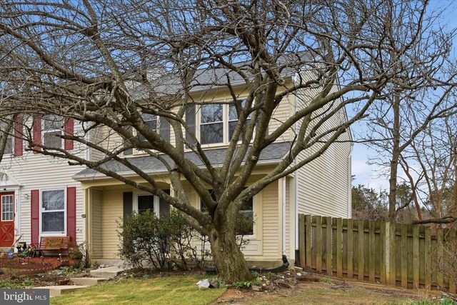 8230 BLUE RIDGE CT, Manassas, VA 20109