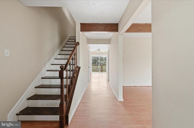 8230 BLUE RIDGE CT, Manassas, VA 20109