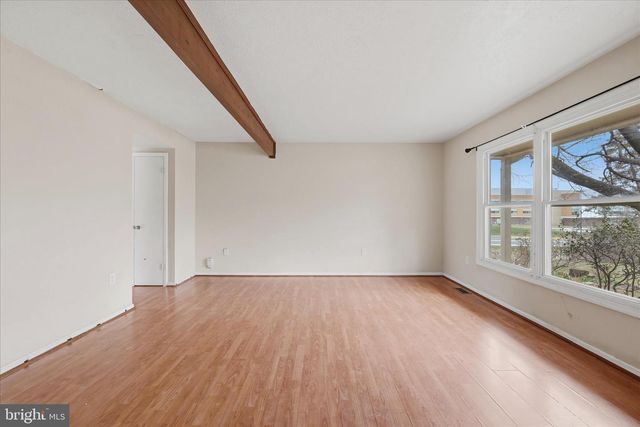 8230 BLUE RIDGE CT, Manassas, VA 20109