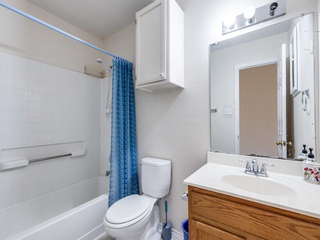 505 Lafayette Square DR, Leander, TX 78641