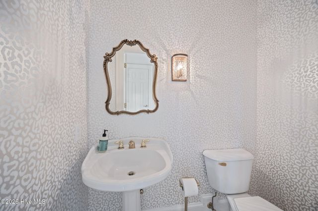 579 Lexington Drive, Greenville, NC 27834