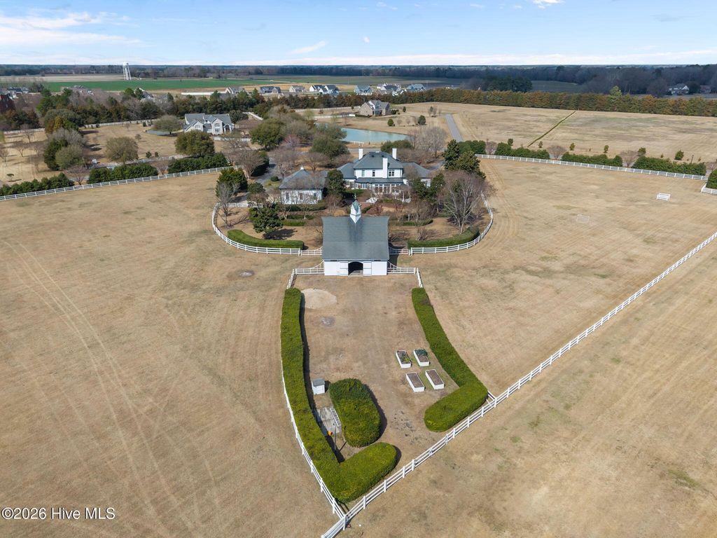 Image 16 of property listing at 579 Lexington Drive, Greenville, NC 27834