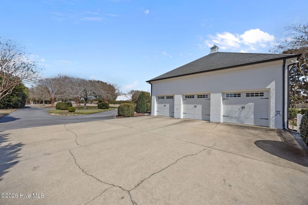 Image 21 of property listing at 579 Lexington Drive, Greenville, NC 27834