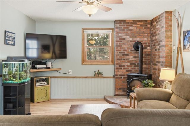 31 Greenbriar Drive, Essex, VT 05452