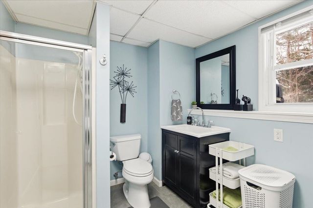 31 Greenbriar Drive, Essex, VT 05452