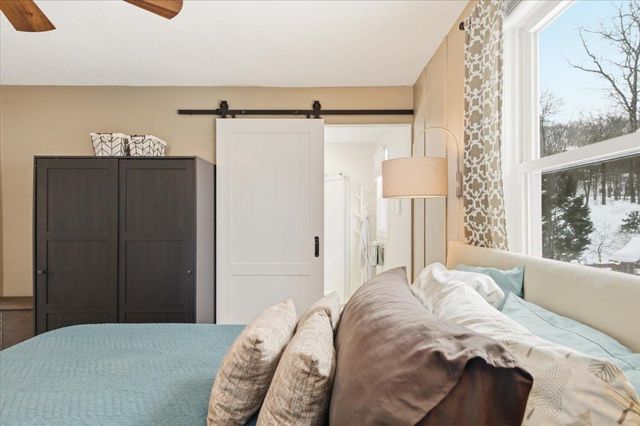 31 Greenbriar Drive, Essex, VT 05452