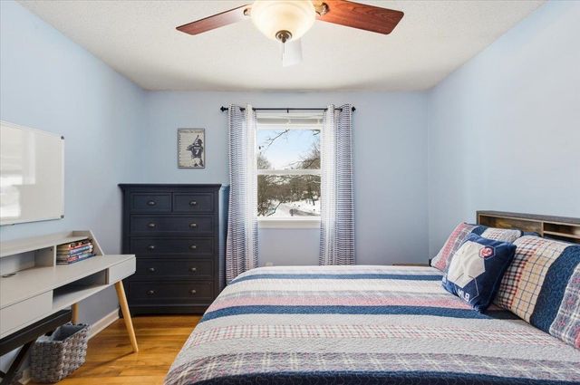 31 Greenbriar Drive, Essex, VT 05452