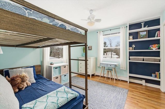 31 Greenbriar Drive, Essex, VT 05452