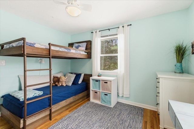 31 Greenbriar Drive, Essex, VT 05452