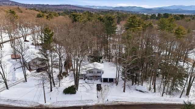 31 Greenbriar Drive, Essex, VT 05452
