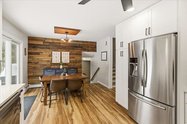 31 Greenbriar Drive, Essex, VT 05452