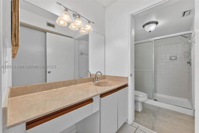 2768 S Carambola Cir S 206, Coconut Creek, FL 33066
