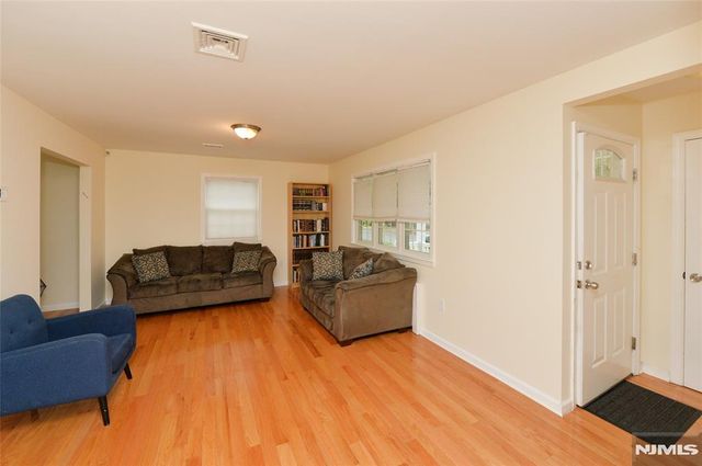 7-01 2nd Street, Fair Lawn, NJ 07410
