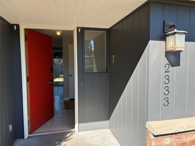 2333 Edmunds Avenue NE, Renton, WA 98056