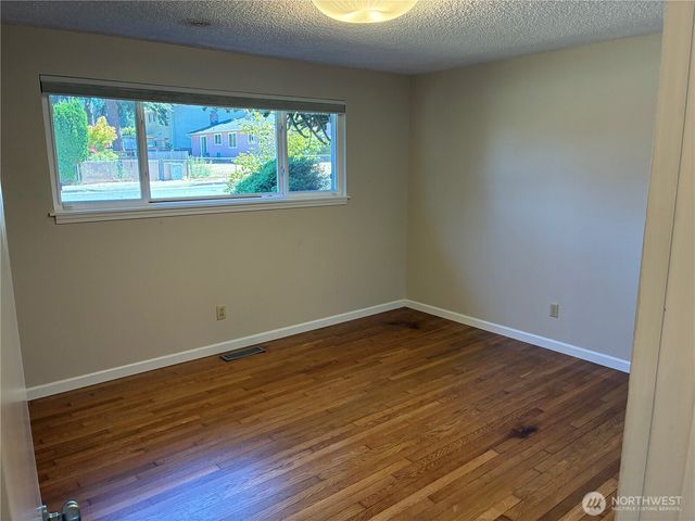 2333 Edmunds Avenue NE, Renton, WA 98056